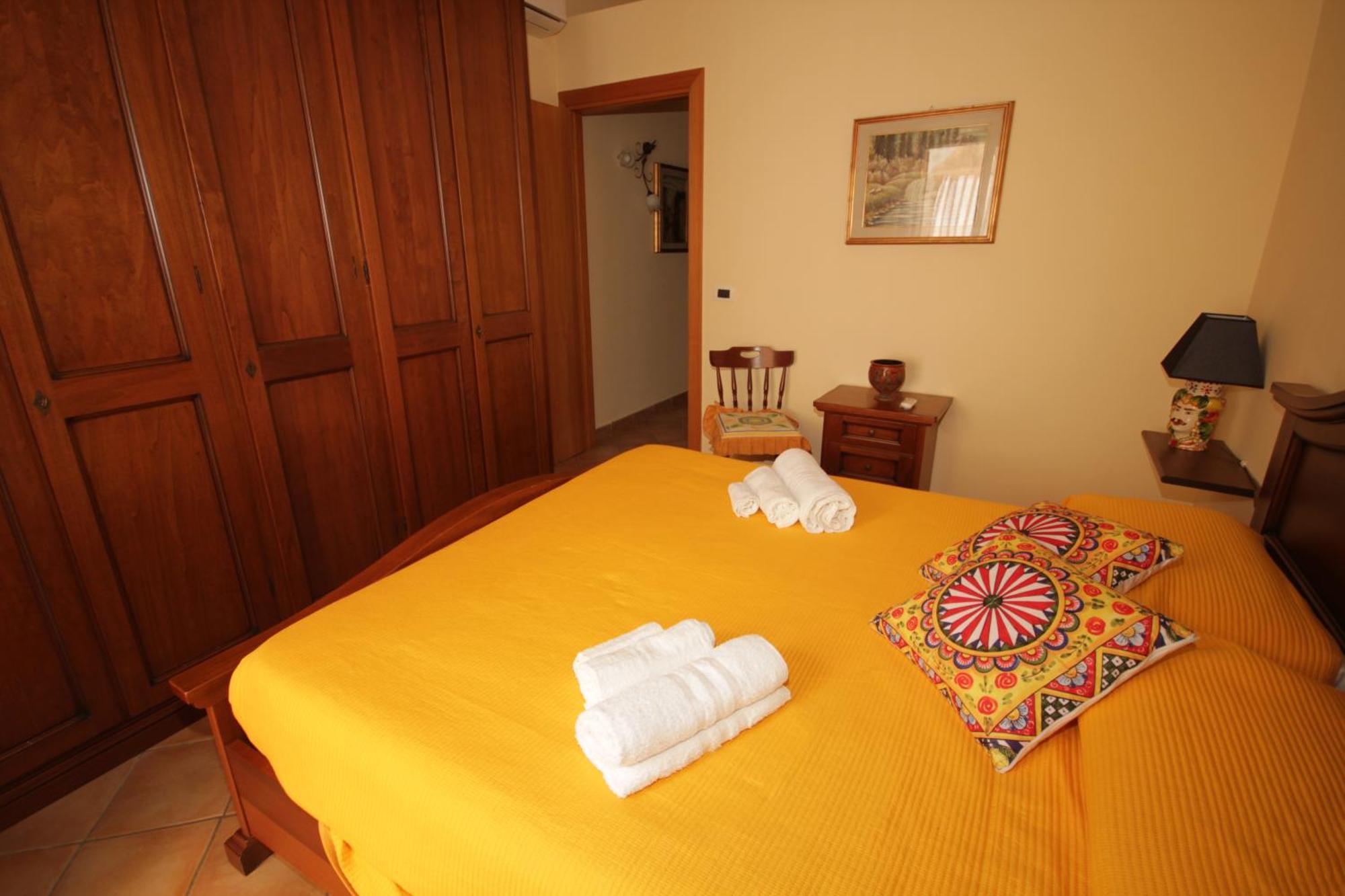 Albergheria House In The Old Town Appartamento